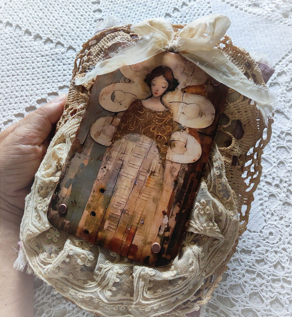 Handmade Linen & Lace Junk Journal: Vintage Grungy Art Diary
