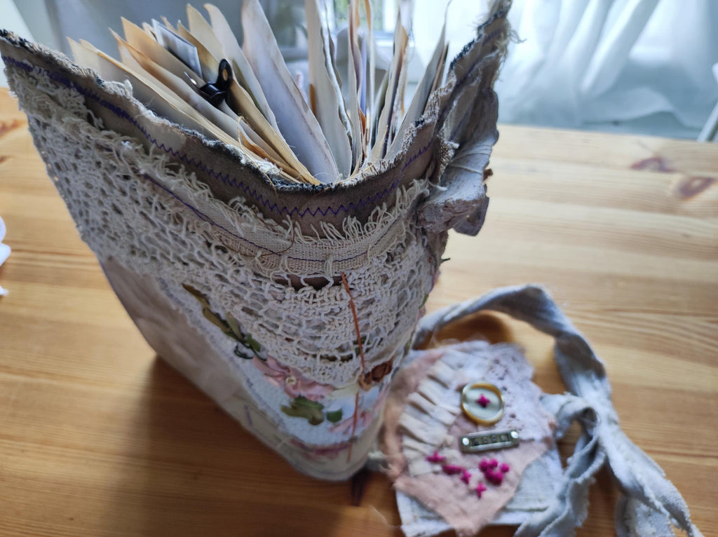 Handmade Linen and Lace Junk Journal: Vintage Style Art Book