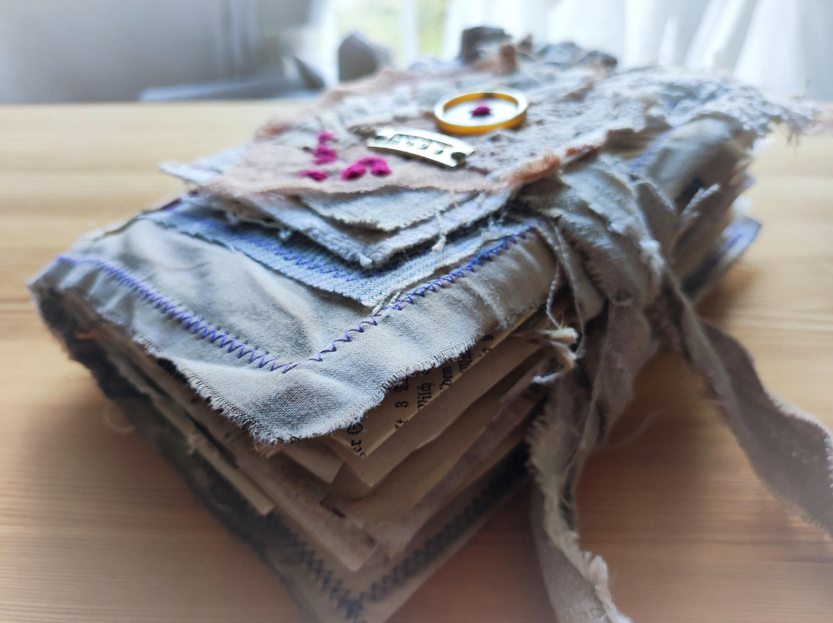 Handmade Linen and Lace Junk Journal: Vintage Style Art Book